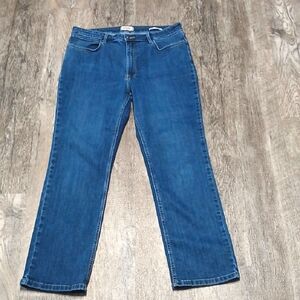 Wrangler Blue Jeans for women's 16x32 straight cut, pre-owned excellent conditio